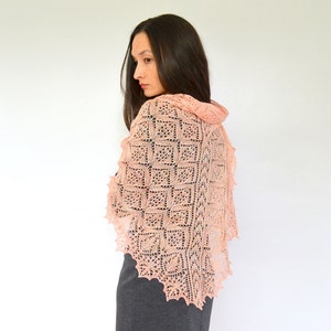 Tuchmuster &quot;&quot;Evanston&quot;&quot;&quot; Handgestrickte Lace Schal, Wrap, Schal. Ursprünglicher Entwurf. PDF herunterladbares Muster. In ENG und RUS