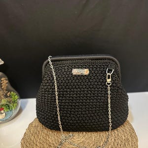 Black Crochet Frame Bag with Silver Chain – Handmade Vintage-Inspired Structured Purse for Elegant Outfits, Gifts, or Evening Occasions