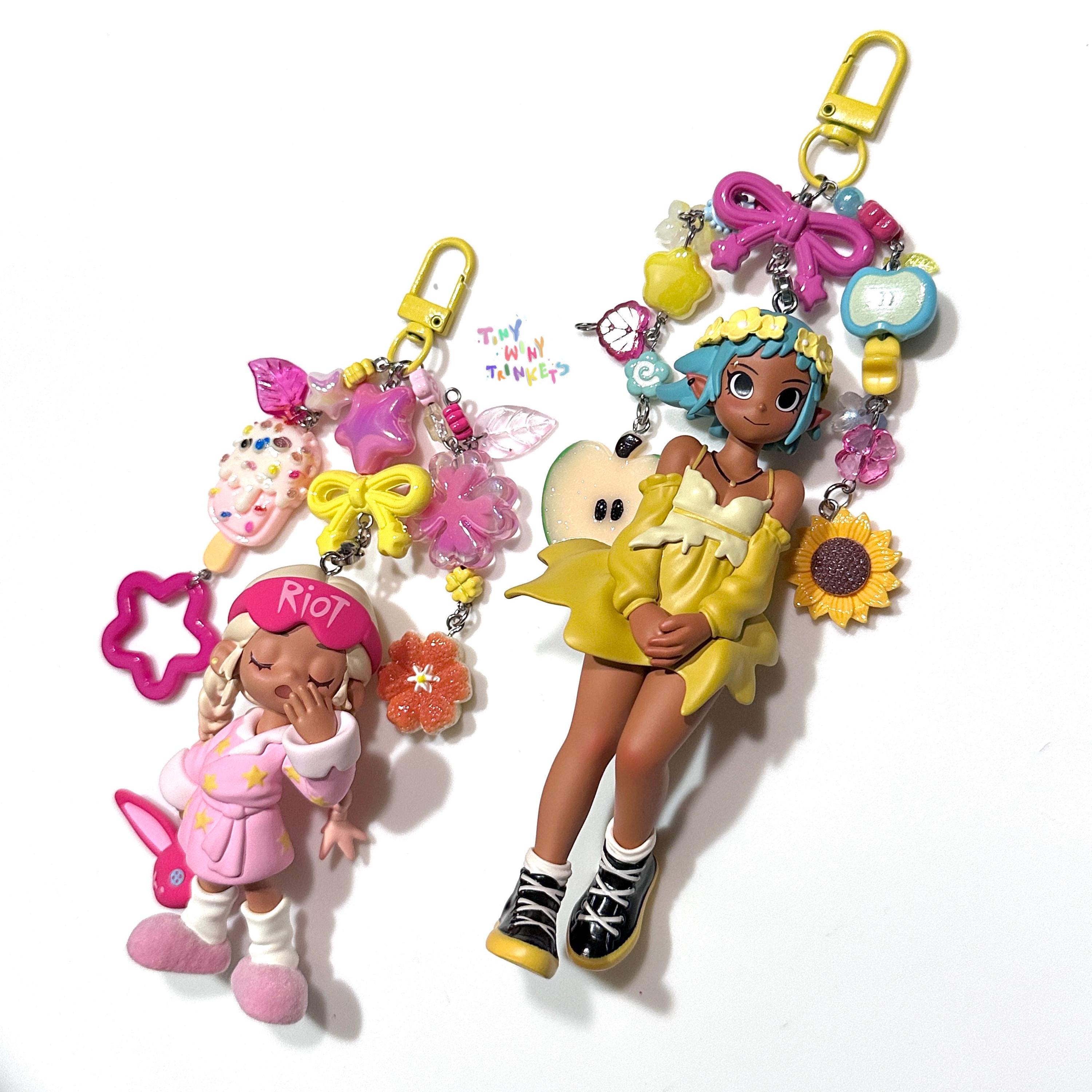 POPMART Peach Riot ピーチライオット　アクリルキーホルダー Peach riot keychain - Etsy 日本