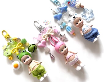 Llavero con cuentas y dijes de animales de Sonny Angel