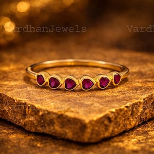 18K Gold Heart Shape Ruby Band Ring, Bezel Set Ruby Wedding Band, Art Deco Stackable Anniversary Ring, Gift Jewelry For Her