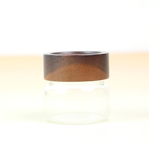 Minimalist Glass Storage Jar with Wooden Lid – Modern Kitchen or Desk Organizer