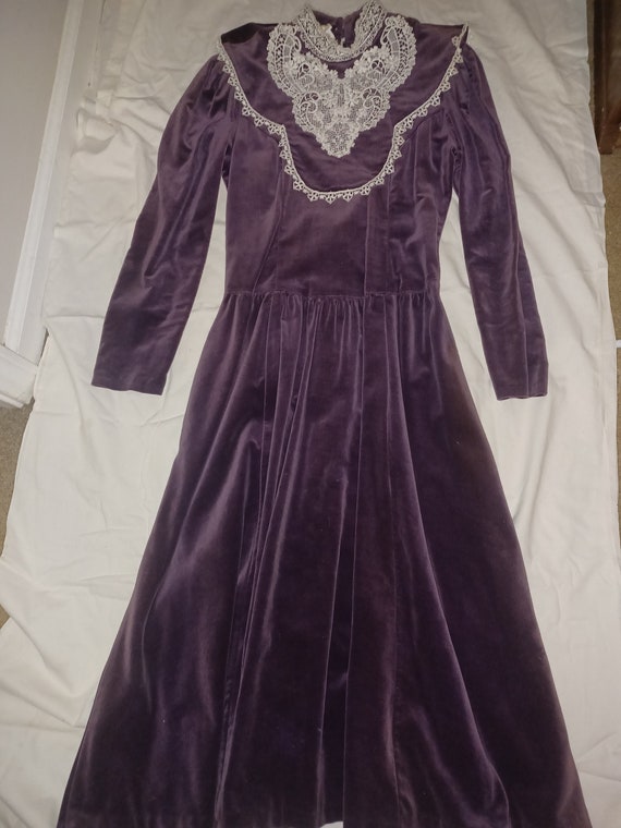 Rare purple velvet Gunne Sax dress