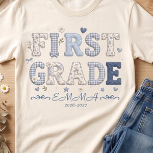 Gepersonaliseerd T-shirt voor groep 1, patchwork T-shirt voor de eerste schooldag, T-shirt op maat voor de start van het schooljaar, outfit voor meisjes in groep 1 2026