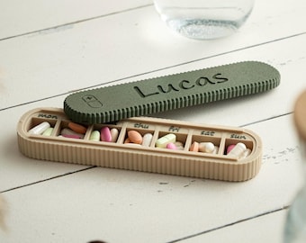 Organizador de comprimidos personalizado com nome, caixa de comprimidos semanal para 7 dias, ideal para viagens e vitaminas, estojo para medicamentos personalizado