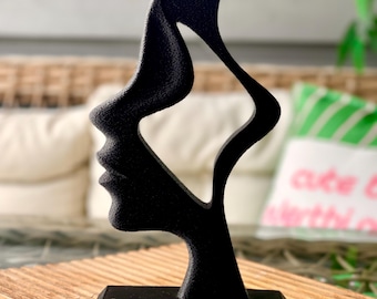 Modern Black Abstract Face Sculpture – Geometric Statue