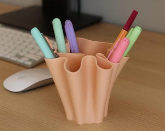 Minimalist Wave Design Pen Holder, Desk Organizer