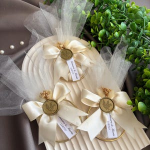 Personalized Wedding Almond Candy Favors For Guests, An Italian Wedding Tradition Five Sugared Almond Candy Favor, Wedding Almond Candy Gift