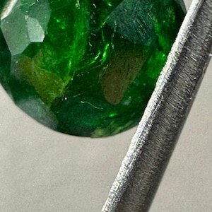 Garnet Demantoid Green Garnet Grossulare Garnet Round Shape Horsetail Inclusion Top color Gem quality Garnet 6.8mm size 1.6 carat weight