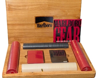 Vintage 1994 Marlboro Branded Collectible Poker Chip Set With Wooden Marlboro Branded Case