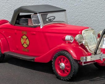 Vintage 1988 Jim Beam 1934 Fire Chief's Ford V8 Whiskey Decanter Empty