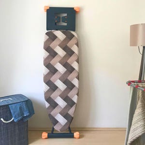 Grande housse de planche à repasser - Dos en feutre, cordon de serrage réglable, résistant à la vapeur, 55 x 140 cm, fait main - Brown Aura