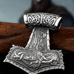 Viking Thor’s Hammer Necklace – Norse Mjölnir Pendant for Men & Women, Nordic Jewelry, Norse Mythology Gift, Viking Warrior Amulet