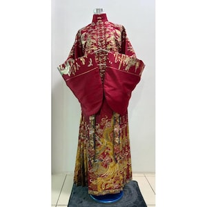 Elegant Red Gold Phoenix Hanfu Set-Traditional Chinese Bridal Wedding Dress-Oriental Ceremony| Curated Traditional Chinese Top + Dress (马面裙)