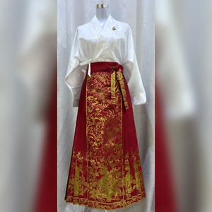 Magnificent Gold Deer & Floral Hanfu Set – Gold Embroidered Deer| Curated Traditional Chinese Top + Dress with Decorative Brooch (马面裙)