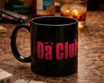 Up 'N Da Club マグカップ - 犯罪ドラマファンのためのソプラノズ ミームコーヒーカップ