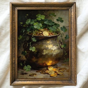 Könnte beinhalten: Eine weiße Keramik-Tasse mit schwarzem Henkel und dem Text "But First, Coffee" in schwarzer, handschriftlicher Schrift. Die Tasse steht auf einer weißen Oberfläche.