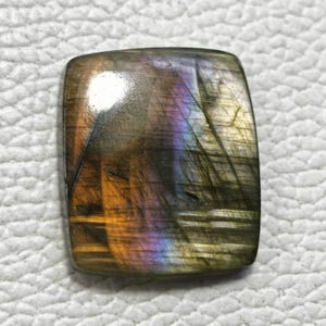 Square Shape Multi-Color Labradorite Gemstone (Size 26x23x5 MM) (Cts. 29)