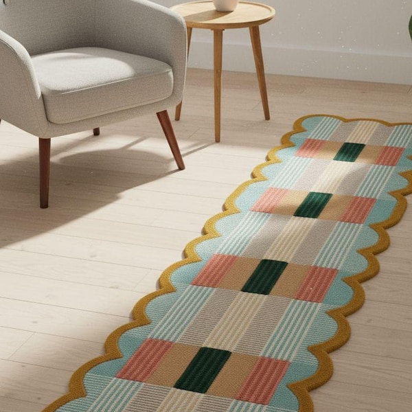 Hand-Tufted Wool Blend Runner Rug: Scalloped Checkered Entryway