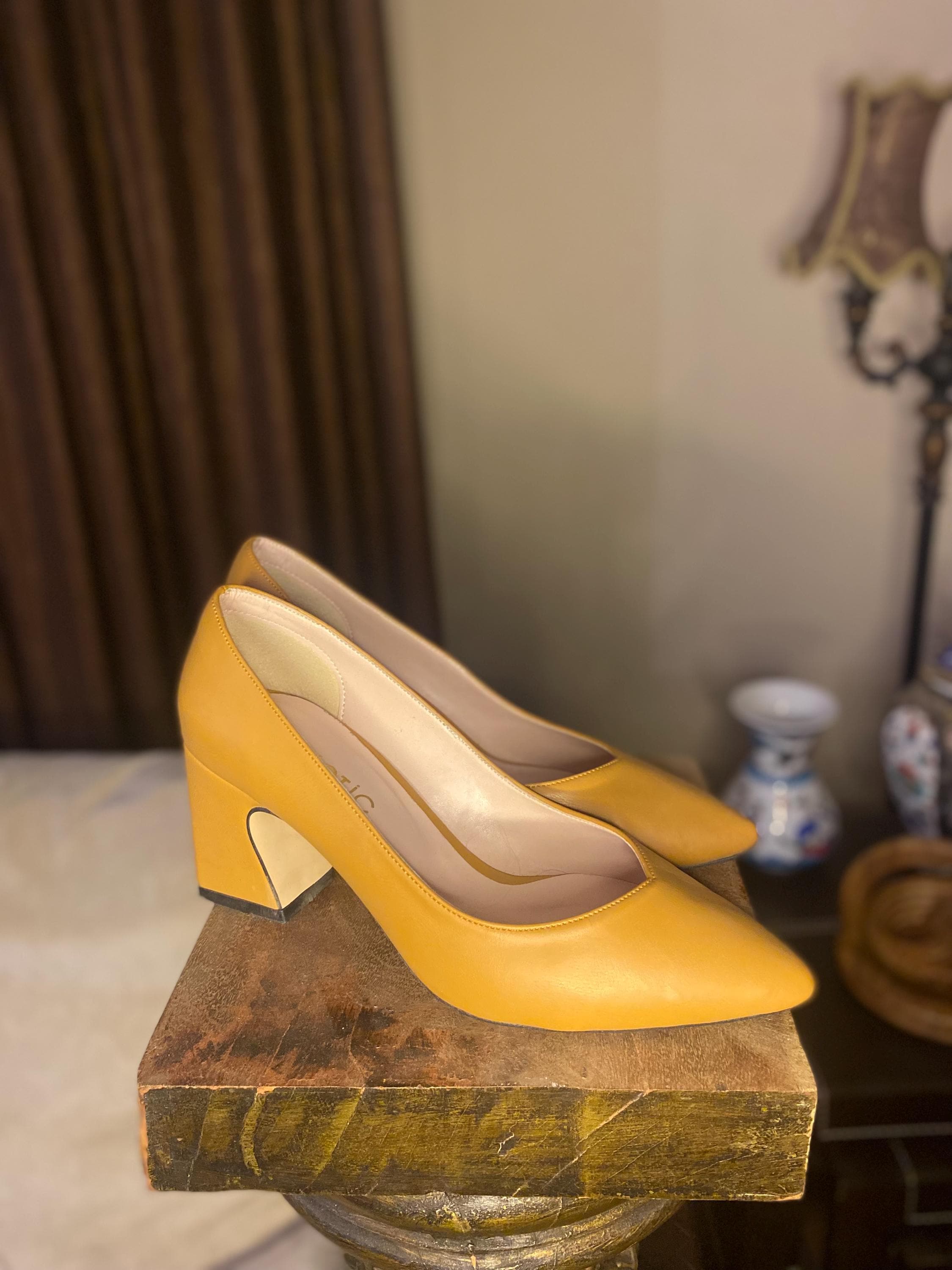 Mustard Heels UK