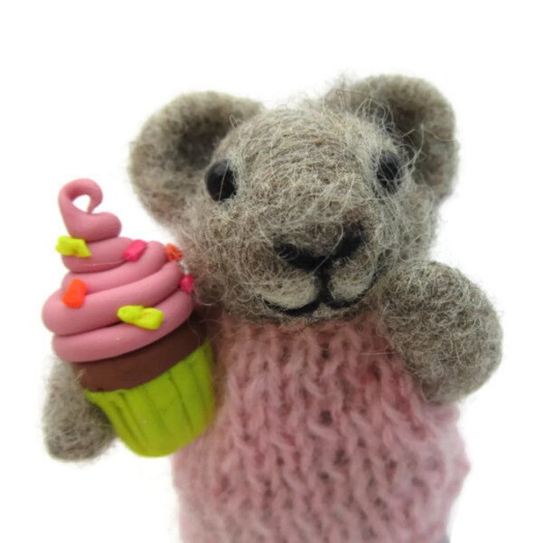 Mouse with a cupcake, needle felted animal, felted mouse with polymer clay cupcake