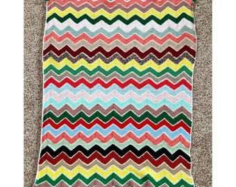 Manta afgana vintage de crochet en zigzag de 39 x 28 pulgadas con patrón de chevron colorido