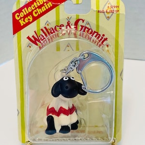 RARE 1989 Wallace & Gromit &quot;Shaun the Sheep&quot; Keychain NEW in Sealed Package