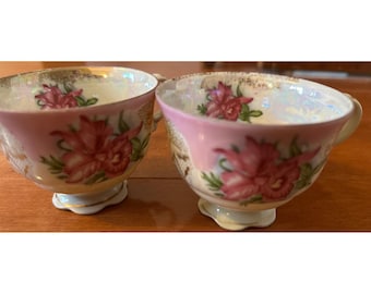 Vintage Set mit 2 japanischen Teetassen Pink Floral irisierender Goldrand