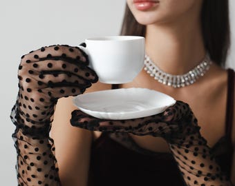 Luvas pretas de tule com bolinhas, luvas pretas de renda com bolinhas, estilo gótico, luvas vintage, acessórios de noiva, luvas pretas para casamento.