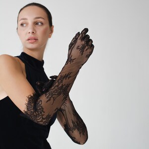 Black Lace Gloves with Eyelash Trim, Elegant Black Lace Gloves, Gothic, Vintage Gloves, Bridal Accessories, Wedding Lace Gloves image 2