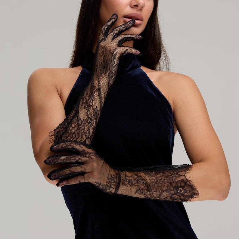 Black Lace Gloves with Eyelash Trim, Elegant Black Lace Gloves, Gothic, Vintage Gloves, Bridal Accessories, Wedding Lace Gloves Black