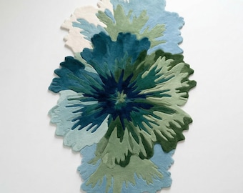 Hand Tufted Wool Splash Rug Abstract Floral Shape Blue Green Sculptural Carpet Organic Modern Art Floor Decor Living Room Accent