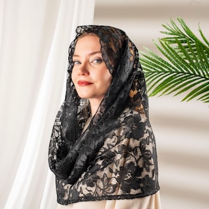 Black Lace Chapel Veil – Catholic Mantilla Veil for Mass, Church or Prayer – Soft Veil with Pouch, Elegant Head Covering for Christian Women