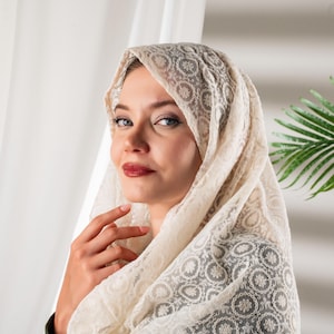 Ivory Lace Chapel Veil | Soft Traditional Catholic Mantilla | Latin Mass Head Covering | Elegant Church Prayer Veil