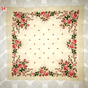 Vintage wollen sjaal met bloemen – Sovjet-Oekraïense Russische baboesjaal – vierkante sjaal van 100% wol – Kies je ontwerp afbeelding 15