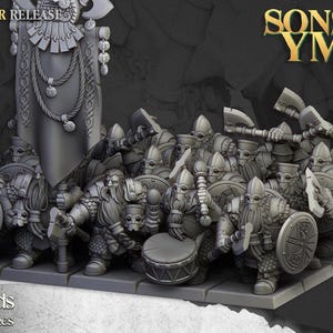 Dwarf Huscarls - Highlands Miniatures