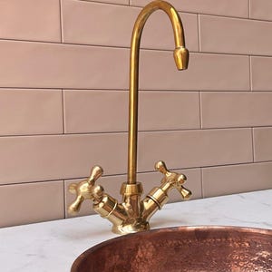 Grifo de cocina de latón macizo sin lacar, grifo de cocina, grifo de latón, grifo de barra de latón, grifo de fregadero, grifo antiguo dorado