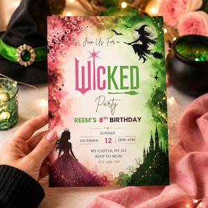 Könnte beinhalten: Eine rechteckige Einladungskarte mit einem rosa-grünen Aquarellhintergrund, einer Silhouette einer Hexe auf einem Besen, einem Schloss und einer Prinzessin. Der Text lautet Join Us For a WICKED Party, REEM'S 8TH BIRTHDAY, Sunday December 12, 2PM-4PM, My Castle, NY 123, RSVP to Mom, 123-456-789.