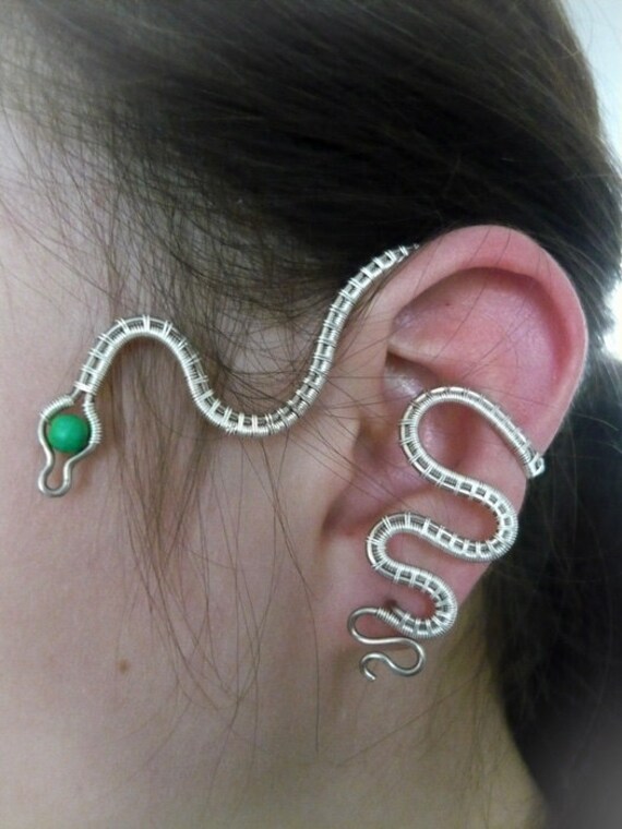 Snake Ear Cuff Earring with one piercing on earlobe | Etsy