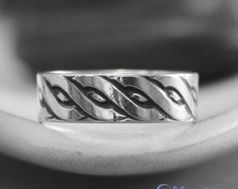 Celtic Wedding Band for Women, Sterling Silver Infinity Wedding Band, Viking Wedding Ring, Celtic Knotwork Ring | Moonkist Designs