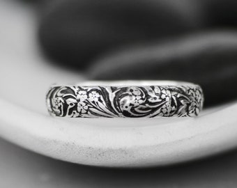Wildflower Wedding Band - Sterling Silver Floral Wedding Band - Botanical Ring - Nature-Inspired Wedding Band - Unisex Commitment Band Ring