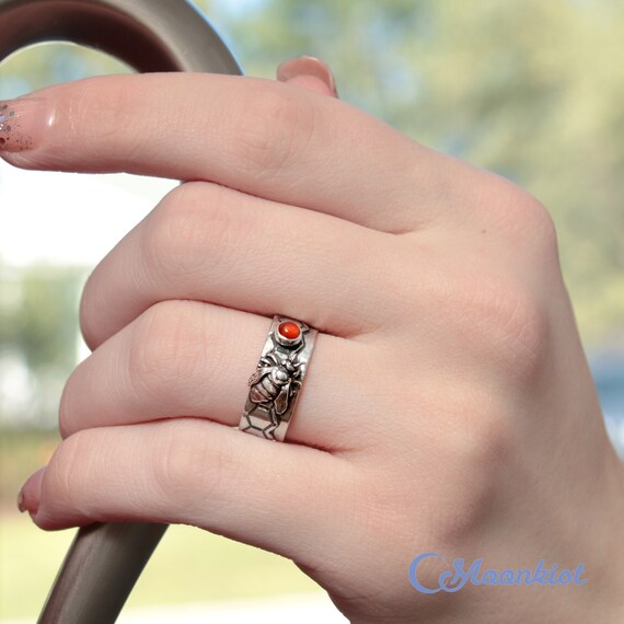 Bee inspired hotsell jewelry
