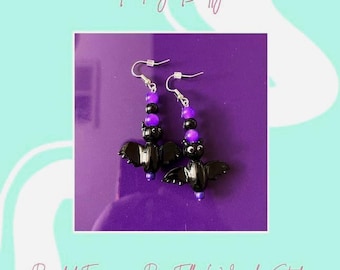 Me siento un poco loca - Joyería de Halloween - Pendientes colgantes de cuentas hechos a mano - Cuentas de vidrio - Ganchos de latón para pendientes