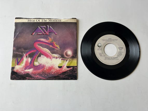 アジア - Heat Of The Moment ヴィンテージ 45rpm レコード - 1982年