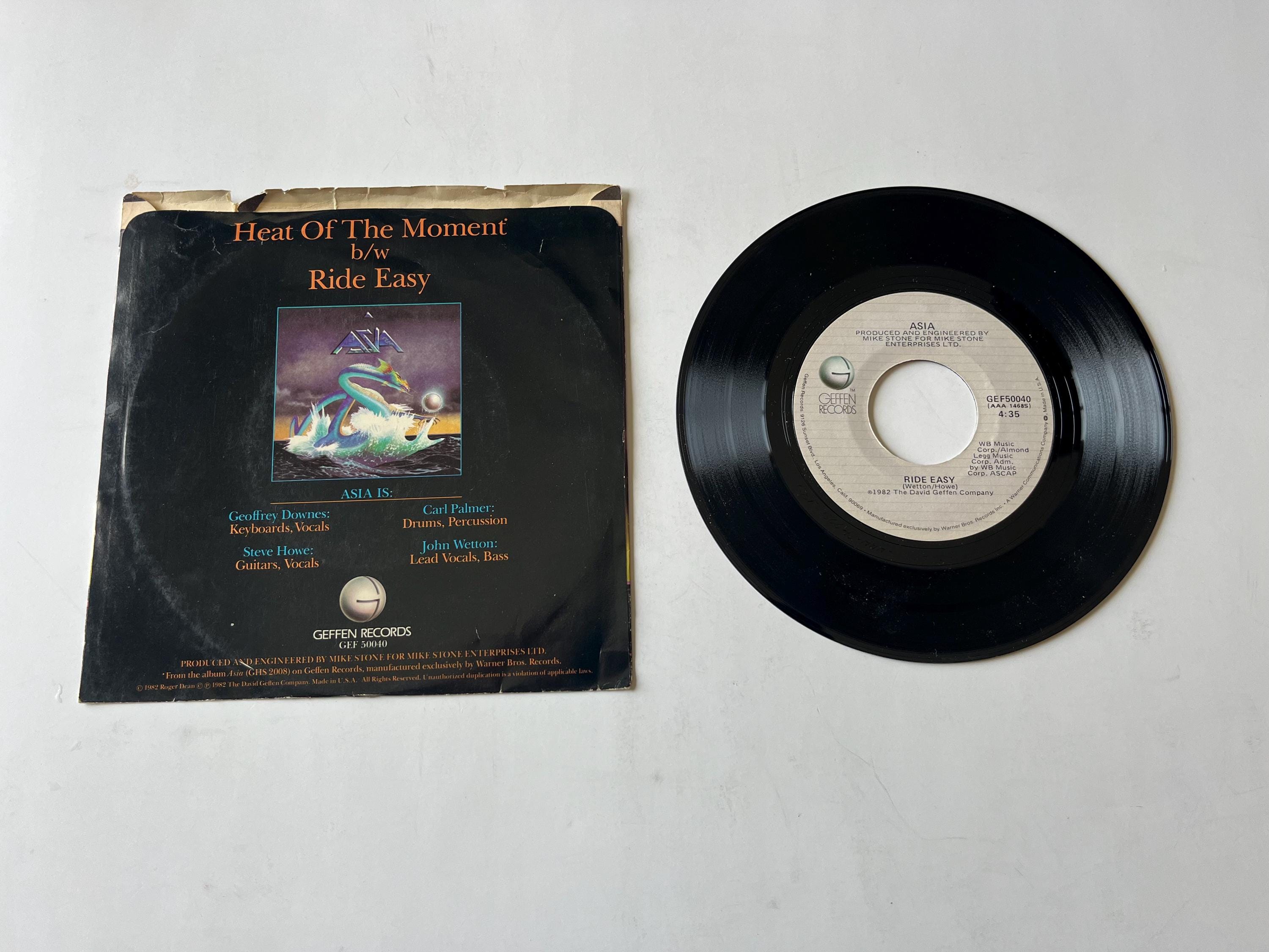 アジア - Heat Of The Moment ヴィンテージ 45rpm レコード - 1982年