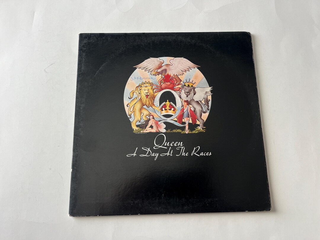 Queen - A Day at the Races Vinyl Record LP - 1976 Electra Records