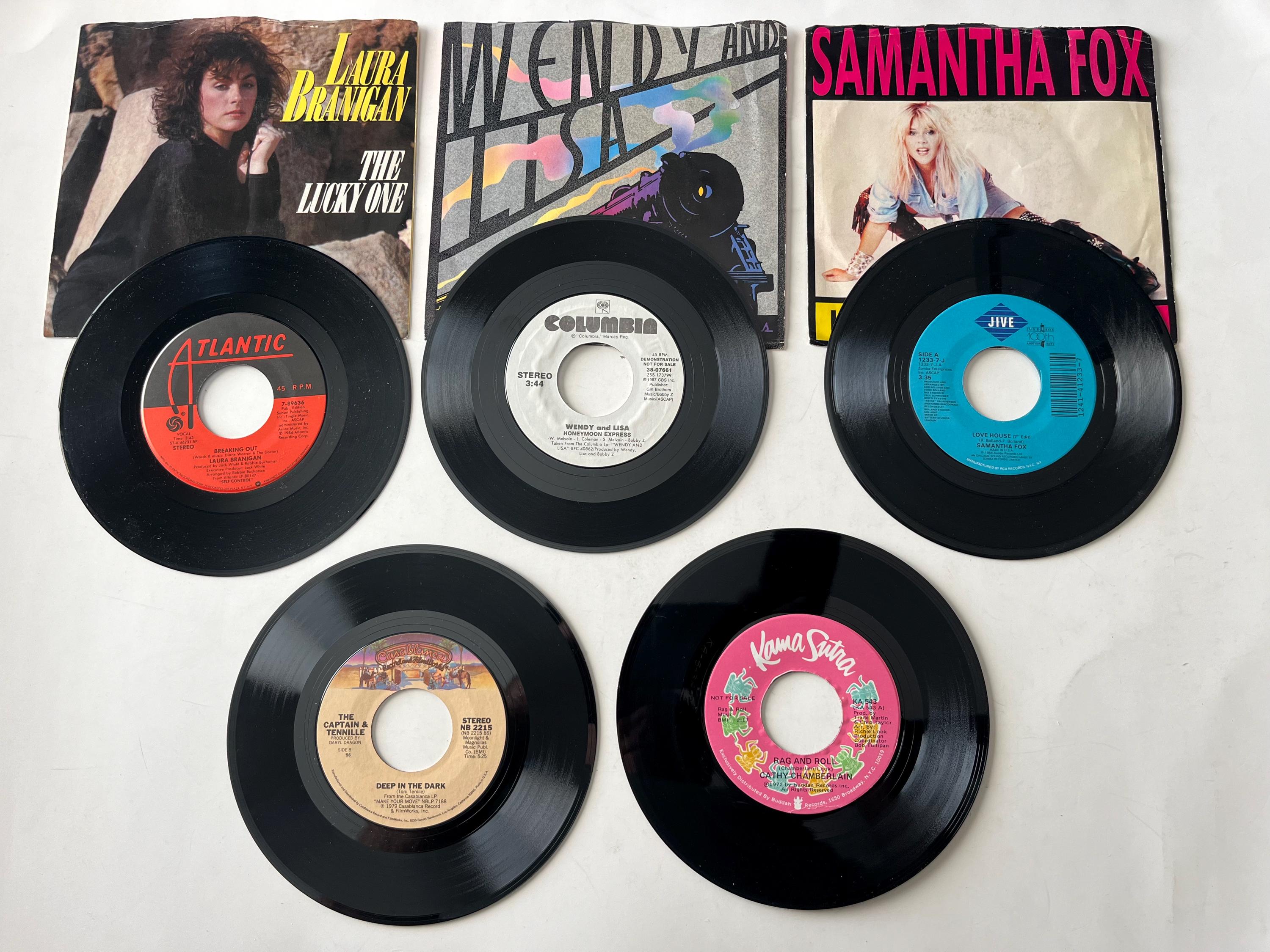 その他 M Laura Branigan - Etsy