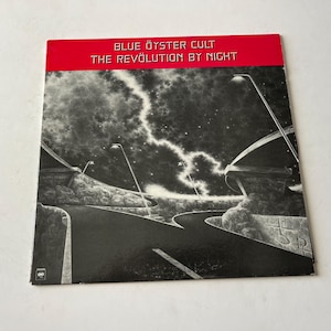 LP de vinil vintage Blue Oyster Cult &#39;Revolution By Night&#39;