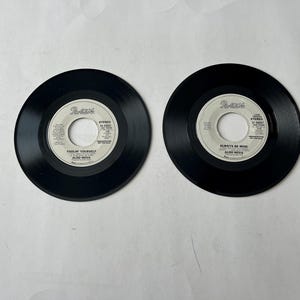 Lote de discos de 7" de Aldo Nova de 45 rpm: Always Be Mine / Foolin' Yourself (copias promocionales)