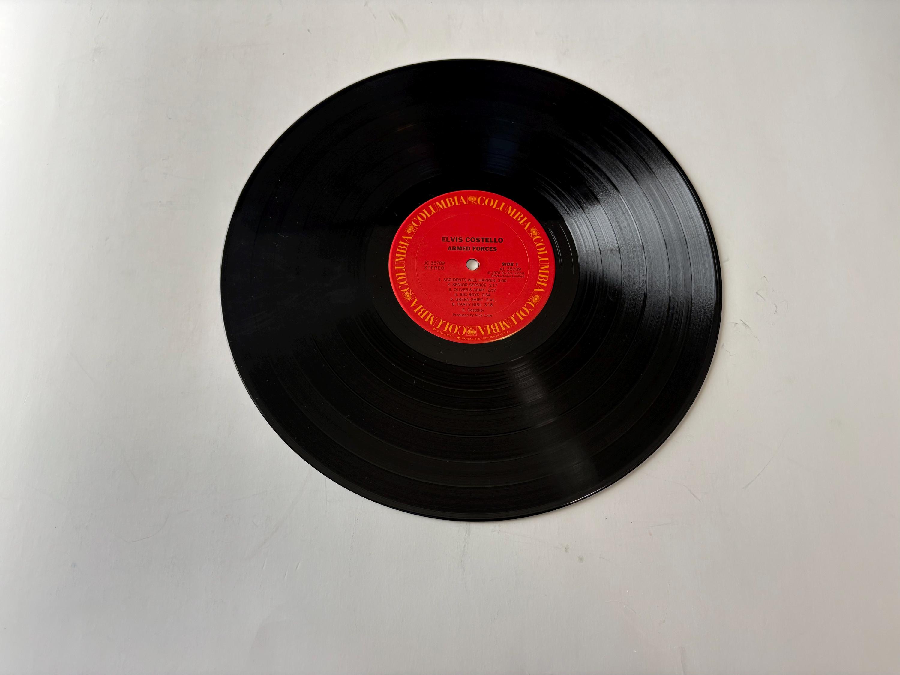 エルヴィス・コステロ アームド・フォーシズ ビニールレコード LP